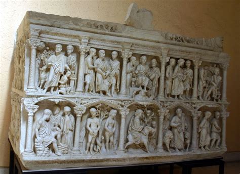  Sarcophagus of Junius Bassus: Un Enigma de la Muerte y un Tesoro de Símbolos