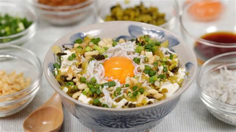 しらす丼 レシピ ～海の恵みを丼一杯に～